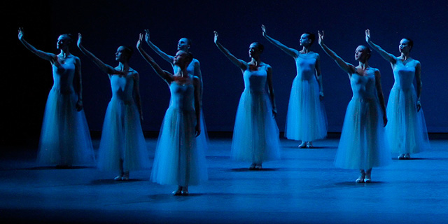 Сара Бертон, Мэри Катранзу и Валентино Гаравани создадут балетные костюмы (фото 1)