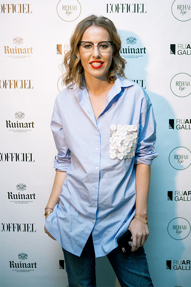 Ксения Собчак Открытие выставки Gravity (фото 2)