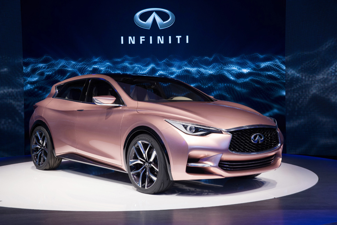 Infiniti Q30