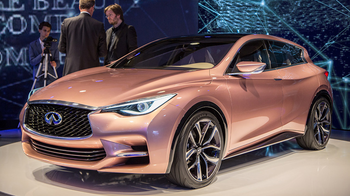 Infiniti Q30