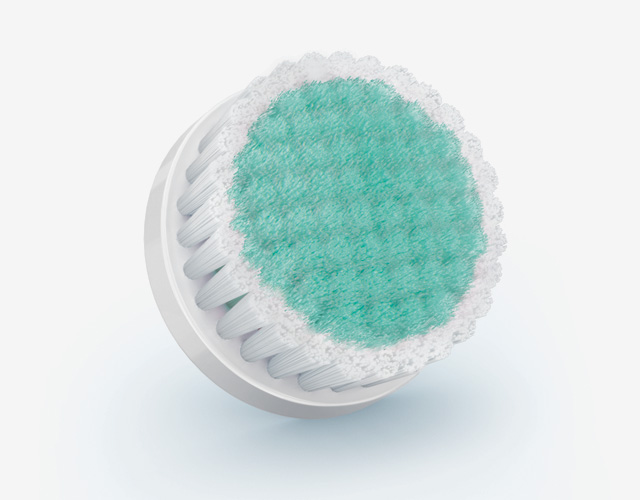 С чистого листа: чем очищать кожу (фото 13)