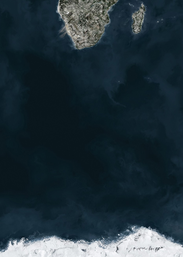 Андреас Гурски. «Океан V». 2010 Леонардо ДиКаприо купил картину через Instagram (фото 5)