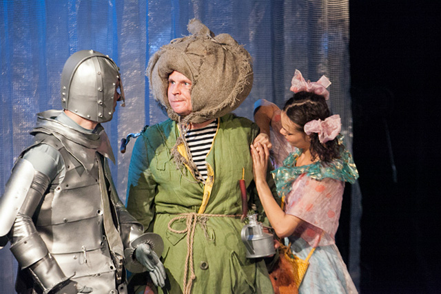 Краски "Золотой маски": навигатор по фестивальной программе (фото 10)