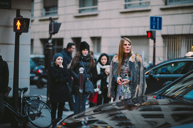 Неделя высокой моды в Париже, весна 2016: street style. Часть 3 (фото 2)