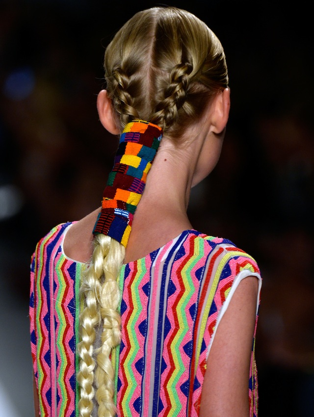 Тенденция: косы и плетения (фото 1)