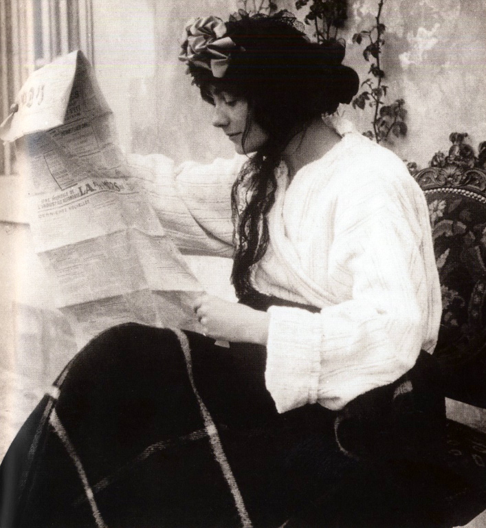 Выставка Chanel №5-3 Выставка Chanel №5-3