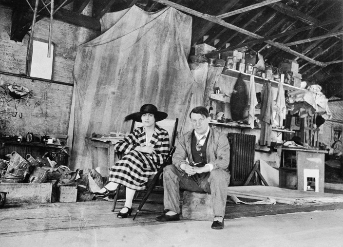 Выставка Chanel №5-2 Выставка Chanel №5-2