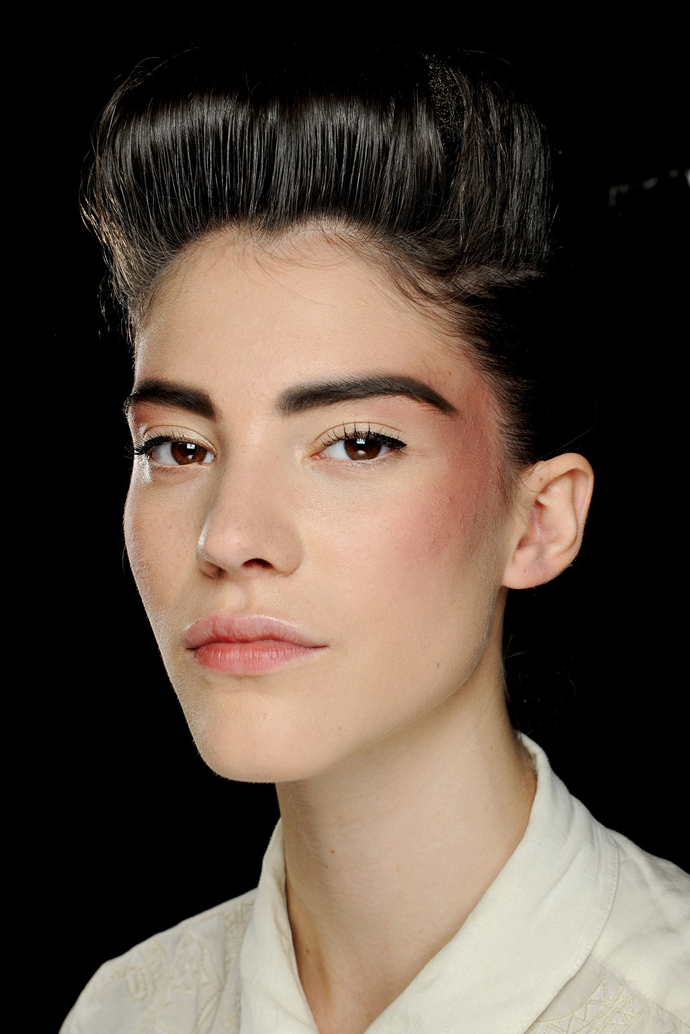 Красота в деталях: макияж будущего на показе Chanel Couture (фото 5)