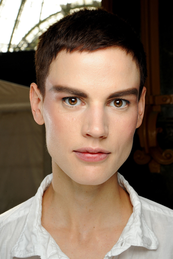 Красота в деталях: макияж будущего на показе Chanel Couture (фото 2)