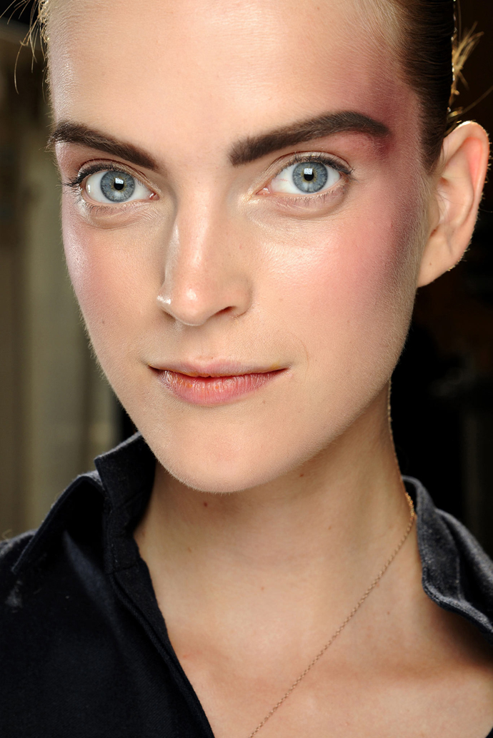 Красота в деталях: макияж будущего на показе Chanel Couture (фото 1)