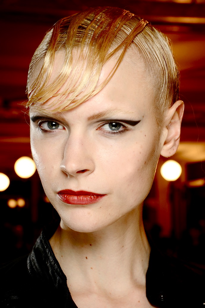 Восточная графика на показе Armani Privé (фото 2)