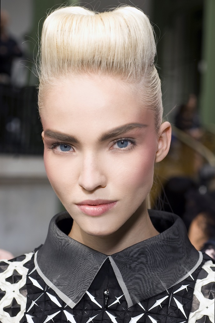 Мастер-класс: макияж с показа Chanel Couture (фото 2)