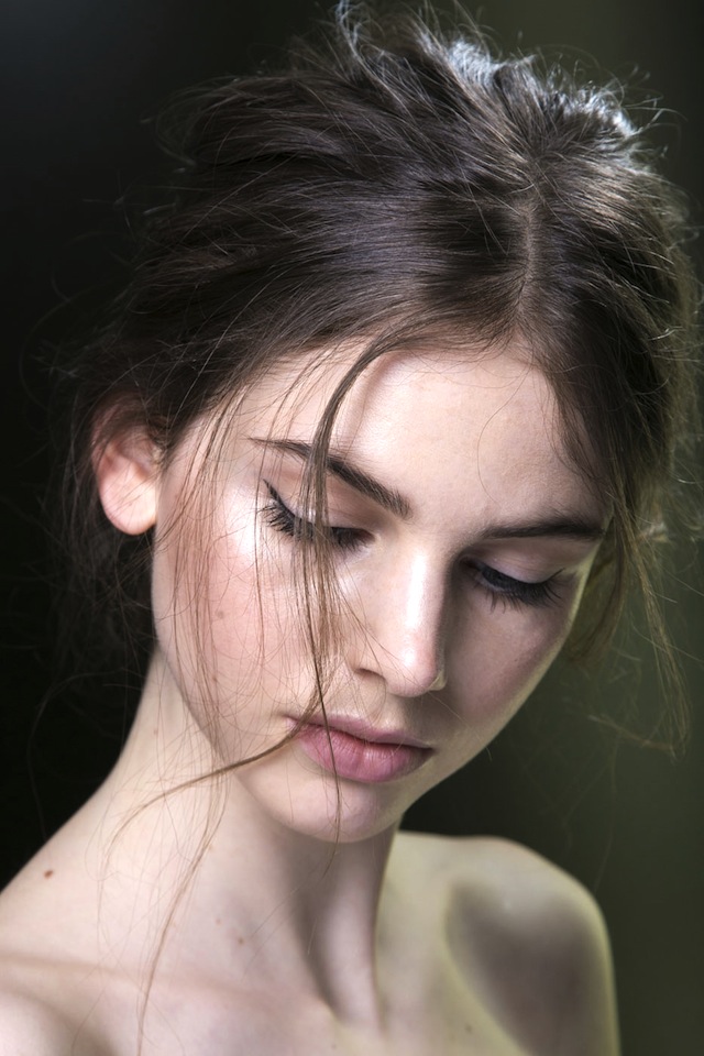 Красота в деталях: образы с показа Dolce & Gabbana (фото 3)