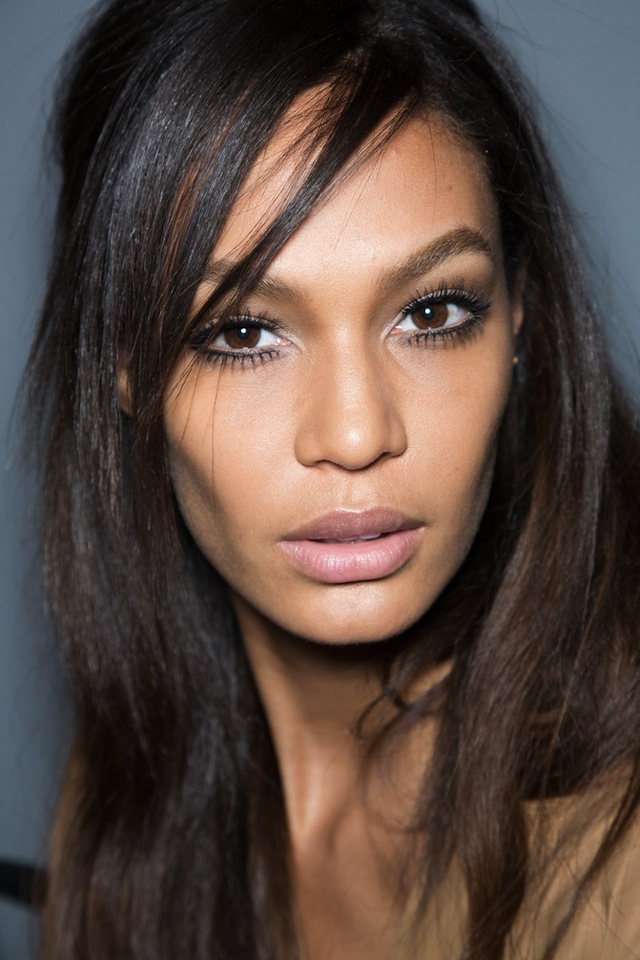 Красота в деталях: макияж глаз в духе 60-х на показе Gucci (фото 5)