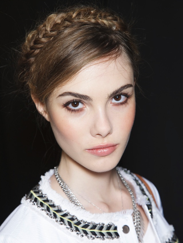 Тенденция: косы и плетения (фото 4)