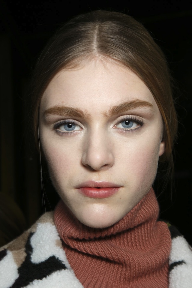 Красота в деталях: Valentino, Louis Vuitton, Miu Miu (фото 1)