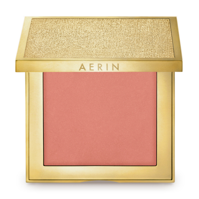 Два в одном: для губ и скул (фото 8)