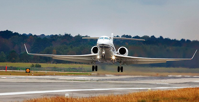 Из Парижа в Москву за 2 часа: самый быстрый чартерный самолет (фото 1)