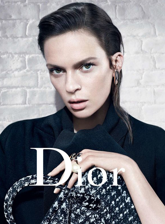 Тенденция: мокрые волосы (фото 11)