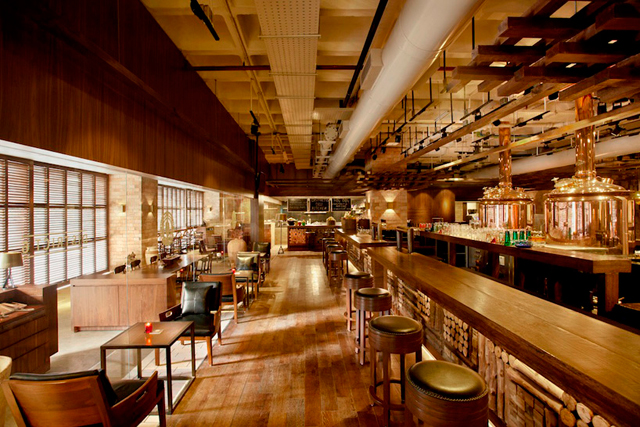 Ресторан-пивоварня "District 6" в индийском городе Бангалор (фото 2)