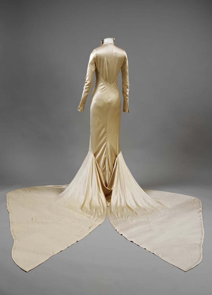 Подвенечное платье Кейт Мосс и других звезд в Музее Виктории и Альберта (фото 3)