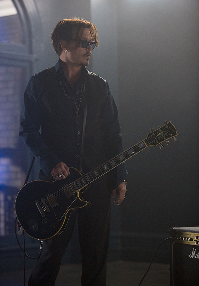 Кадр из рекламной кампании Dior Sauvage "Если честно, я плохо сплю. Я просто король бессонницы!" Интервью с Джонни Деппом (фото 3)