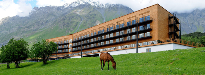 Грузия: дизайнерский отель Rooms в горах Казбеги (фото 12)