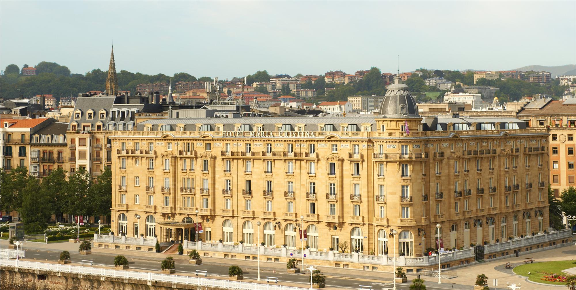 Новый дизайн отеля Hotel Maria Cristina (фото 24)