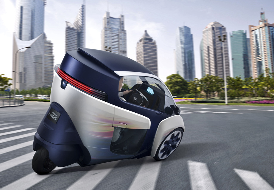 Toyota представили i-ROAD Concept (фото 4)
