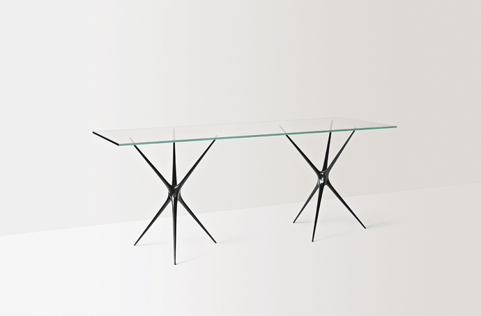 Объект желания: "остроногий" стол Supernova (фото 2)