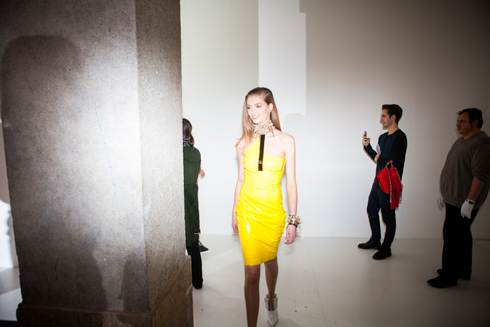 Обзор Buro 24/7: Versace, осень-зима 2013/14 (фото 5)