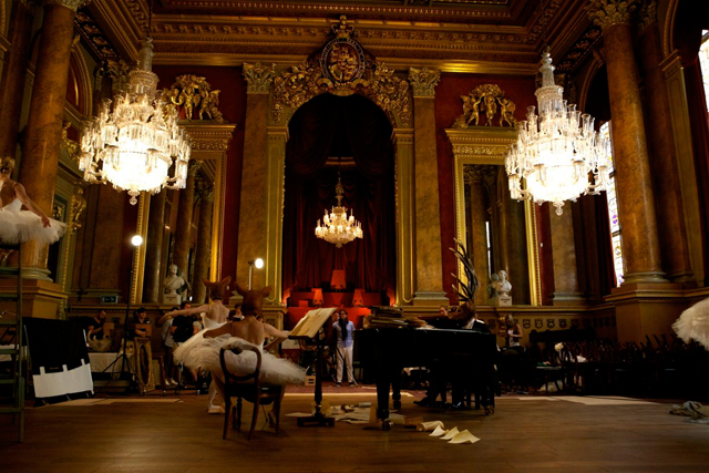 Сказочный мир: рекламная кампания Vertu (фото 11)