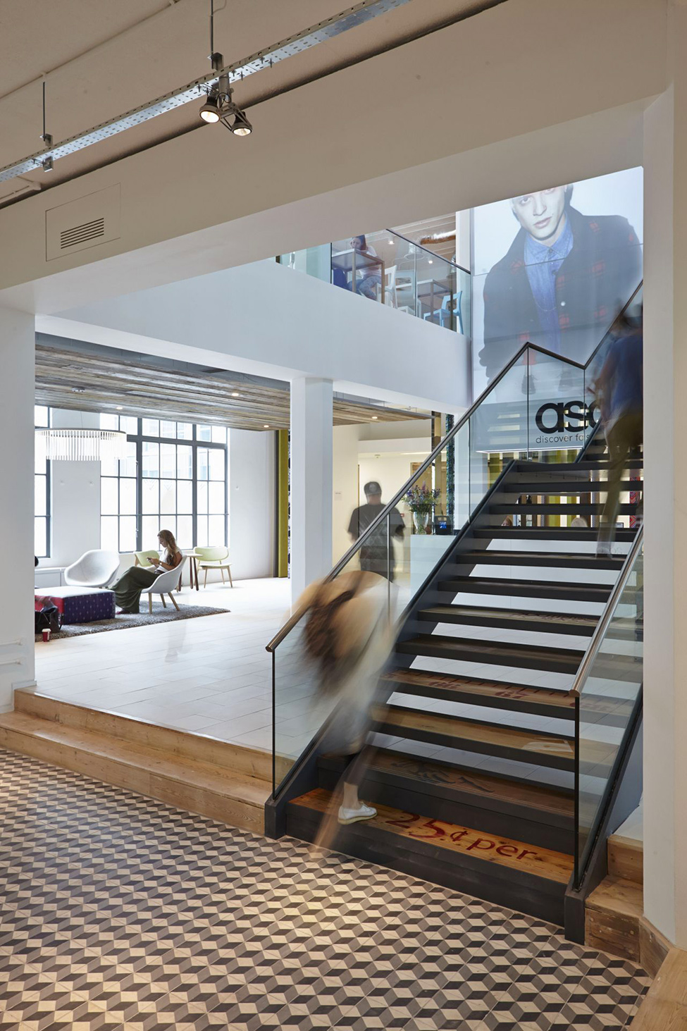 Лондонская штаб-квартира Asos (фото 2)