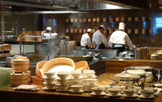 В Дубае построен самый высокий отель в мире (фото 7)