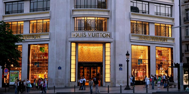Louis Vuitton открыл в Париже pop-up магазин L'Aventure (фото 3)