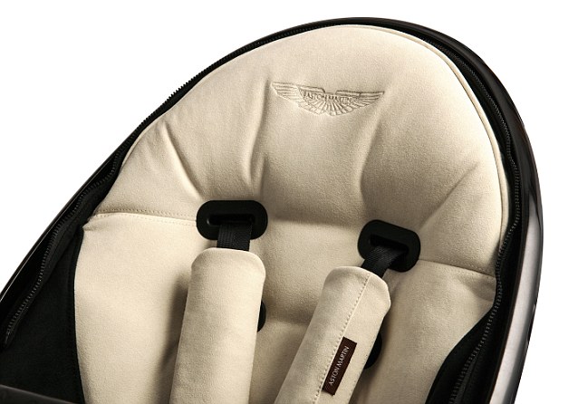 Объект желания: детская коляска Aston Martin x Silver Cross (фото 2)