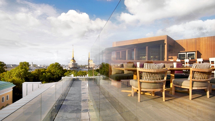 W St. Petersburg открывает летнюю террасу MixUp (фото 3)