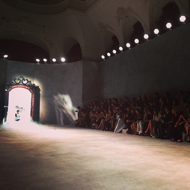 Instagram-мания: неделя высокой моды в Париже (фото 20)