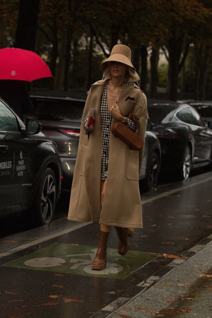 Тенденция стритстайла: ботильоны в духе 80-х — на платформе и широком каблуке (фото 7)