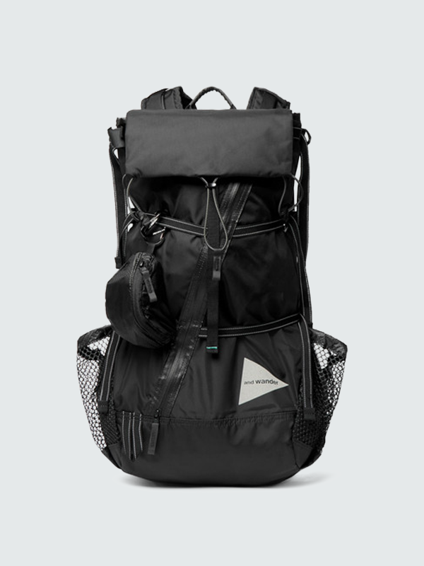 Что положить под елку: практичные, красивые и оригинальные подарки на Новый год в дайджесте BURO. (фото 24)