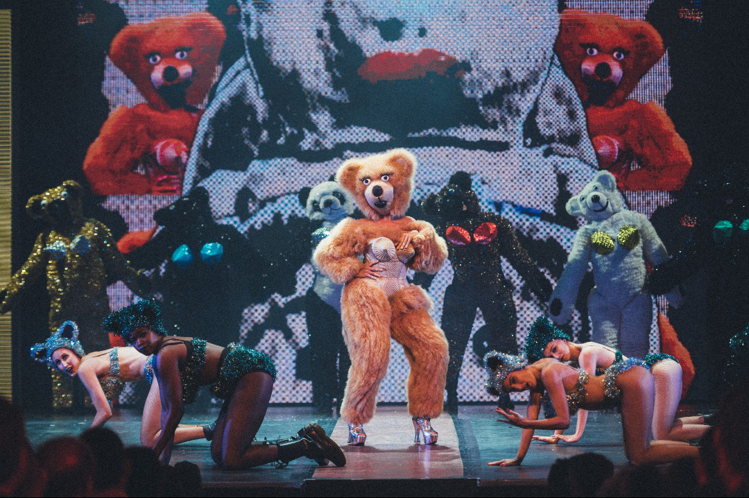 Жан-Поль Готье — о своем мюзикле Fashion Freak Show, который вот-вот покажут в России (фото 3)