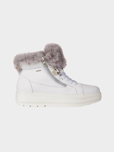 Что носить во время зимнего отпуска (фото 10)