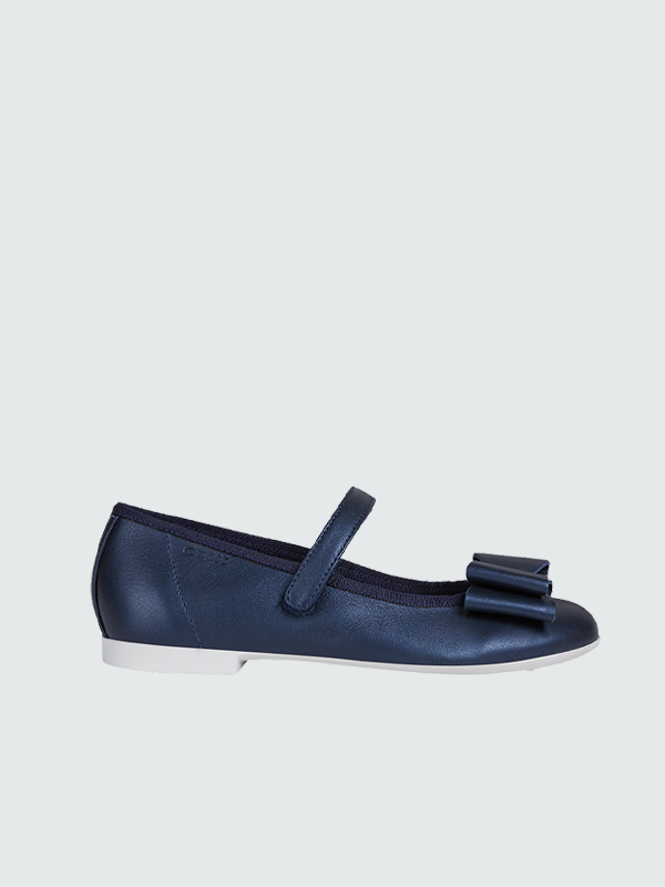 Пока есть время, выбираем обувь на весну и лето. Вот 16 пар Geox для всей семьи (фото 14)