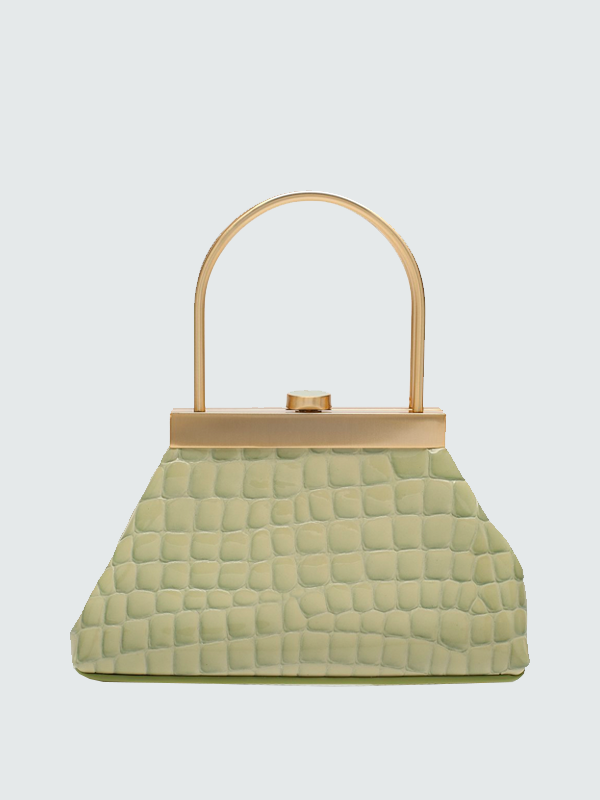 Необычная форма, яркий принт и экзотическая кожа: 15 сумок на весну и лето (фото 2)