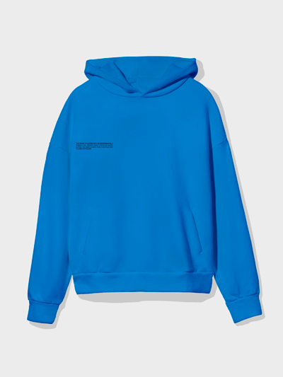 Как выглядит Zoom-гардероб: 20 вещей для онлайн-вечеринок и рабочих совещаний (фото 20)