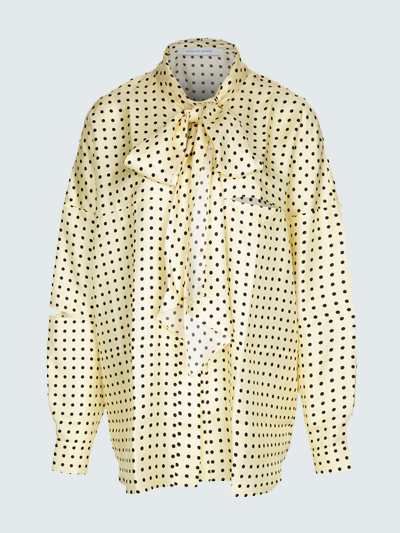 Как выглядит Zoom-гардероб: 20 вещей для онлайн-вечеринок и рабочих совещаний (фото 10)