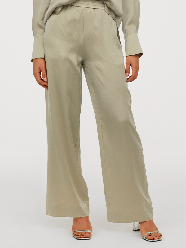 Готовимся к выходу после изоляции. Вот 20 реабилитационных брюк — суперудобных, как пижама (фото 8)