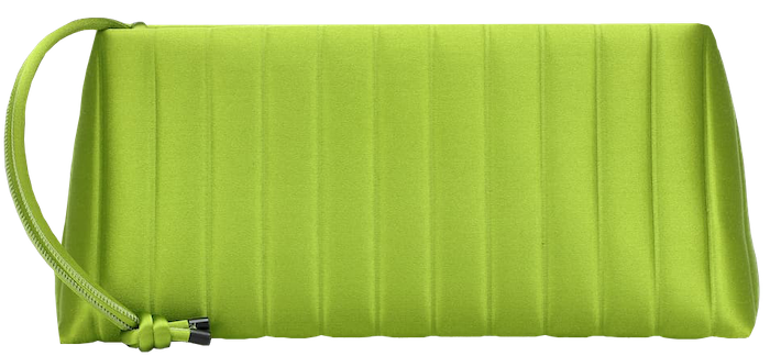 Если всего одна сумка на лето — то атласная! (фото 18)