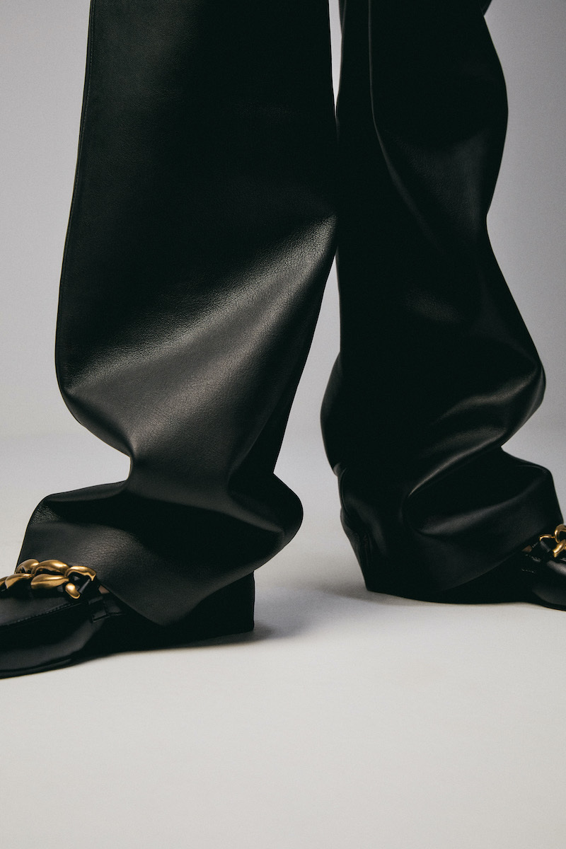 Осенне-зимняя коллекция Uterqüe: минимализм с акцентом на детали (фото 6)