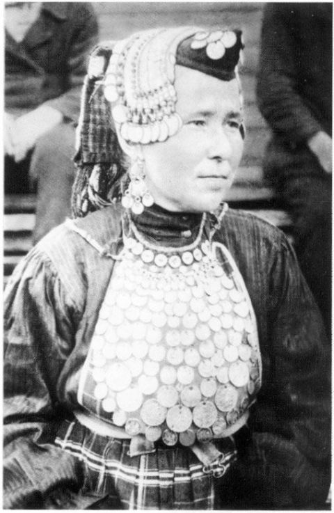 Андрей Артемов и Уфа. Признание в любви родным местам в коллекции WOS весна-лето 2021 (фото 11)